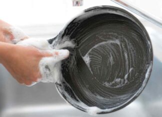 Padelle incrostate come pulirle - RicettaSprint