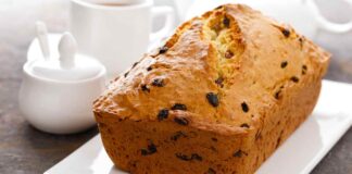 Plumcake con gocce di cioccolato - Ricettasprint.it