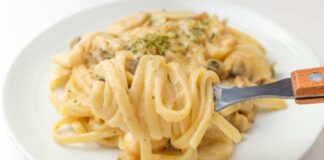 Spaghetti vongole gamberetti cremosi - Ricettasprint.it