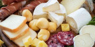 Mai più taglieri banali | 5 trucchi per renderlo scenografico e goloso | vedi bene ti faccio fare un figurone! Tagliere perfetto - Ricettasprint.it