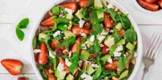 insalata di avocado fragole e feta ricettasprint.it