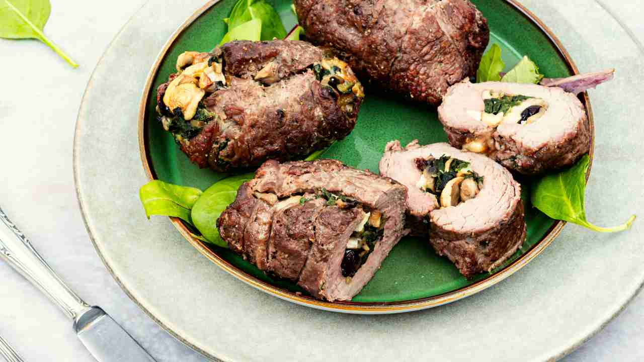 polpettone farcito con spinaci e scamorza ricettasprint.it