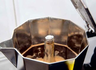 Caffè buono attenzione alla marca - RicettaSprint