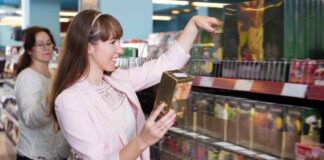 Sai davvero riconoscere un tè di qualità? Gli indizi che ti aiutano nella scelta e non sbaglierai più Come scegliere il tè - Ricettasprint.it