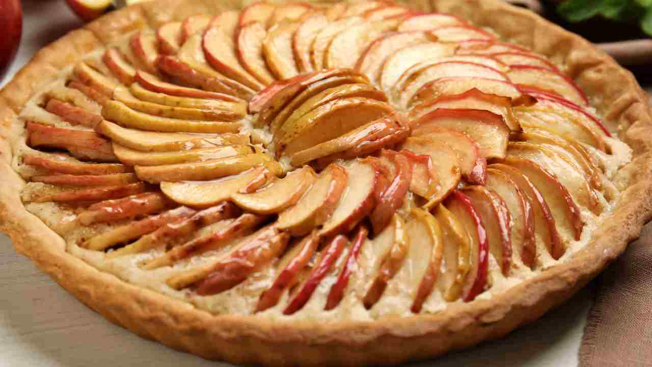 Crostata di mele e cannella. ricettasprint.it