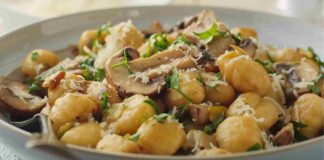 Gnocchi di patate ai funghi porcini e noci ricettasprint.it