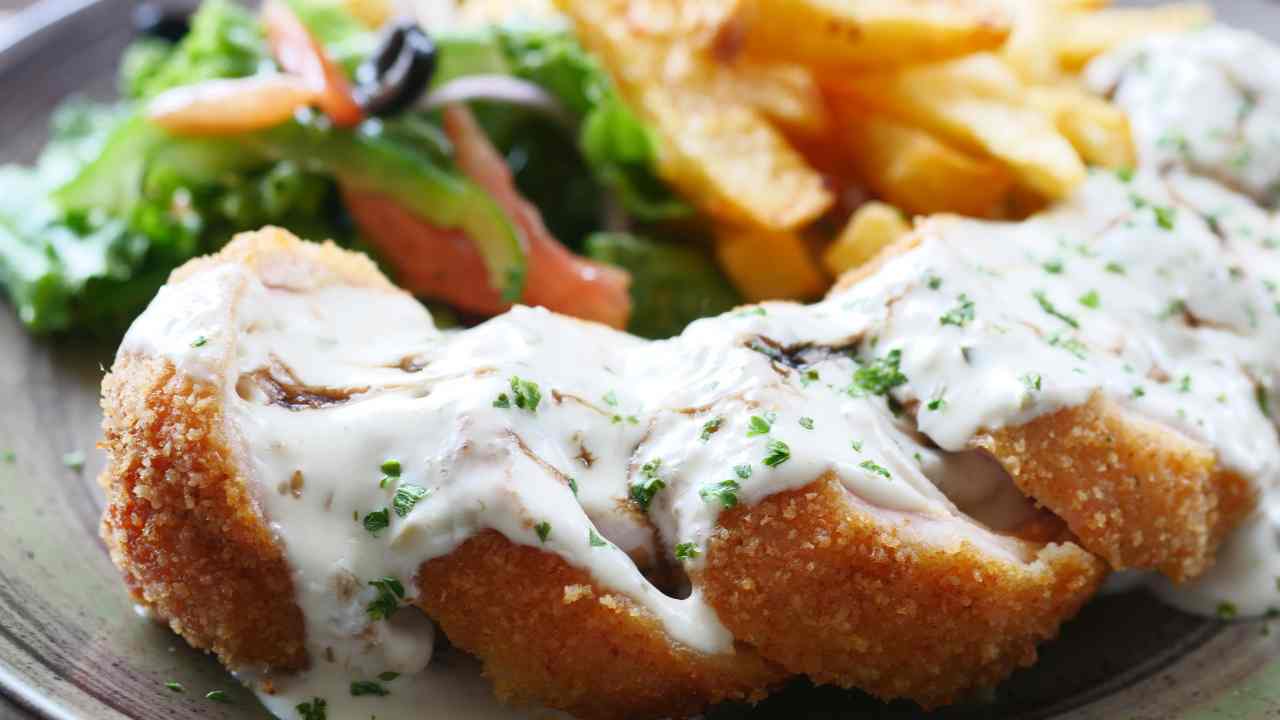 Involtini di tacchino con prosciutto - Ricettasprint.it