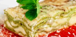 Lasagna al pesto con stracchino e pinoli: la regina verde della tavola Lasagna al pesto con pinoli e stracchino. ricettasprint.it