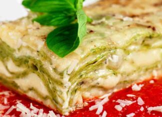 Lasagna al pesto con pinoli e stracchino. ricettasprint.it