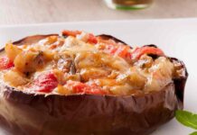 Metti questa combo di ingredienti nelle melanzane e salvi la cena in men che non si dica Melanzane ripiene all'ortolana - Ricettasprint.it