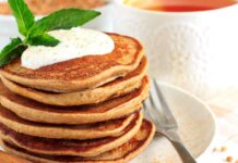 Li ho provati per caso e non li ho più lasciati, sembrano dei normali pancake, ma stanno facendo impazzire tutti Pancake alle castagne - Ricettasprint.it