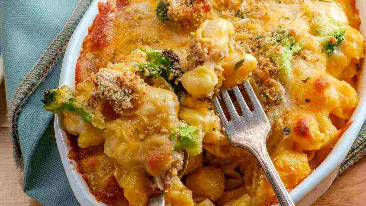 Pasta gratinata con broccoli e formaggio - Ricettasprint.it