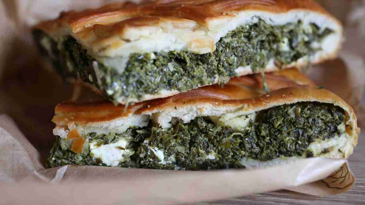 Pasta sfoglia con spinaci e ricotta. ricettasprint.it