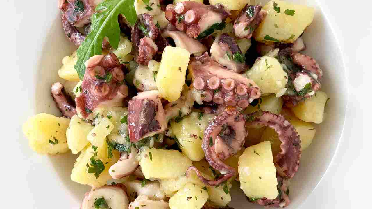 Polpo all'insalata con patate. ricettasprint.it