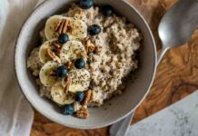 Porridge noci e banana - Ricettasprint.it