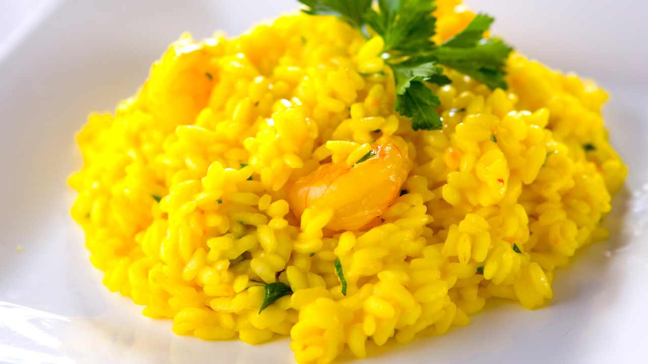 Risotto zafferano e gamberi. ricettasprint.it