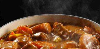 Spezzatino di maiale senza patate e piselli