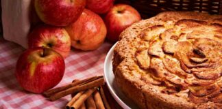 Torta mele e cannella, la nonna insegna: “Mai cambiare la via vecchia per la nuova” Torta di mele e cannella ricettasprint.it