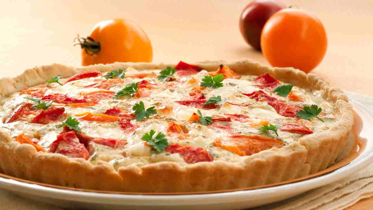 Torta salata con pomodorini e ricotta - Ricettasprint.it