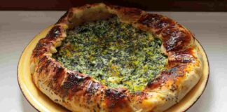 Torta salata zucchine e ricotta. ricettasprint.it