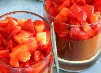 mousse fragole e anacardi ricettasprint.it