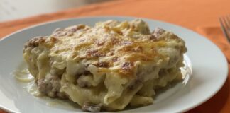 Ho fatto un pasticcio di pasta cremoso con funghi e salsiccia che si sono leccati pure il piatto pasticcio di pasta cremoso con funghi e salsiccia ricettasprint