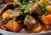 La nonna lo faceva proprio così, ecco lo spezzatino di carne con patate: la vera ricetta di una volta spezzatino della nonna ricettasprint