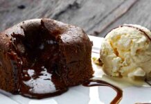 Con albume e cacao, prepara questi tortini dal cuore caldo insieme a me. Niente paura non ingrassi tortino al cioccolato dal cuore caldo light ricettasprint.it