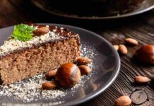 Il dolce rustico alle castagne, il castagnaccio della Toscana fatto da me castagnaccio toscano ricettasprint.it