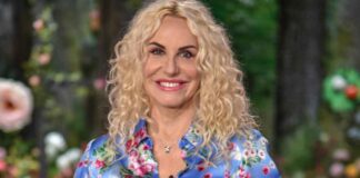 Antonella Clerici la dieta del 5 per arrivare leggeri a Natale | Il menù settimanale Antonella Clerici dieta del 5 prima di Natale - RicettaSprint