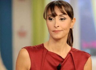 Benedetta Parodi costretta a lasciarlo andare - RicettaSprint