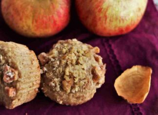 Biscotti brutti ma buoni alle mele e noci ricettasprint.it