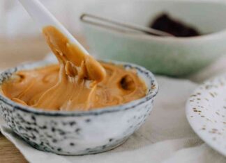 A Natale non regalo la cioccolata, ma il burro… fatto così lo apprezzeranno di più! Burro da regalare a Natale - RicettaSprint