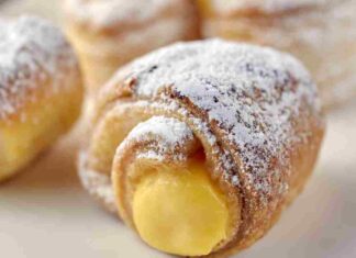 Cannoncini con crema al limoncello