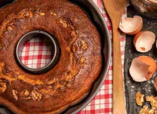 Ciambella bicolore con noci- Ricettasprint.it