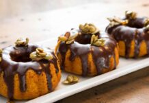 Ciambelline morbidissime alla zucca e cioccolato, vanno subito a ruba a casa mia, sono una tentazione Ciambelline morbidissime alla zucca e cioccolato - Ricettasprint.it