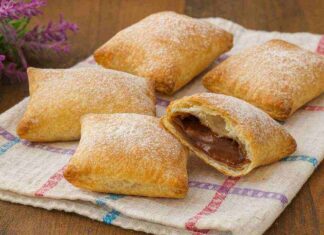 Dopocena ho coccolato tutti con questo dolcetto, piccoli pezzi di paradiso fatti di nutella Dolcetto alla nutella piccolini - RicettaSprint