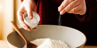 A Natale non puoi sbagliare, se fai i dolci in casa ci devi mettere anche il sale Dolci di Natale fatti in casa mettere il sale - RicettaSprint