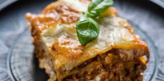 La mia lasagna bianca, salsicca, funghi e parmigiano ricettasprint.it