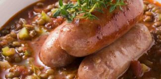 Lenticchie con la salsiccia, un atto d’amore per tutta la famiglia anche prima di Natale Lenticchie con la salsiccia