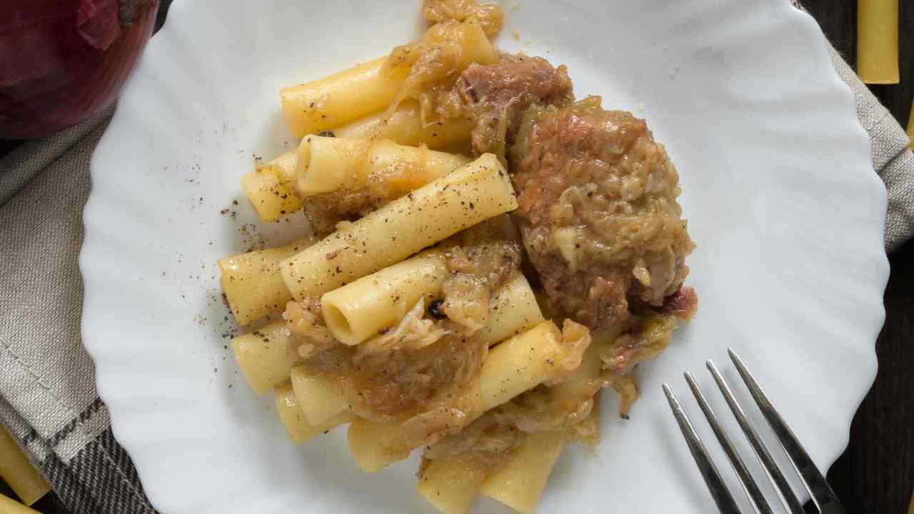 Pasta alla genovese - Ricettasprint.it