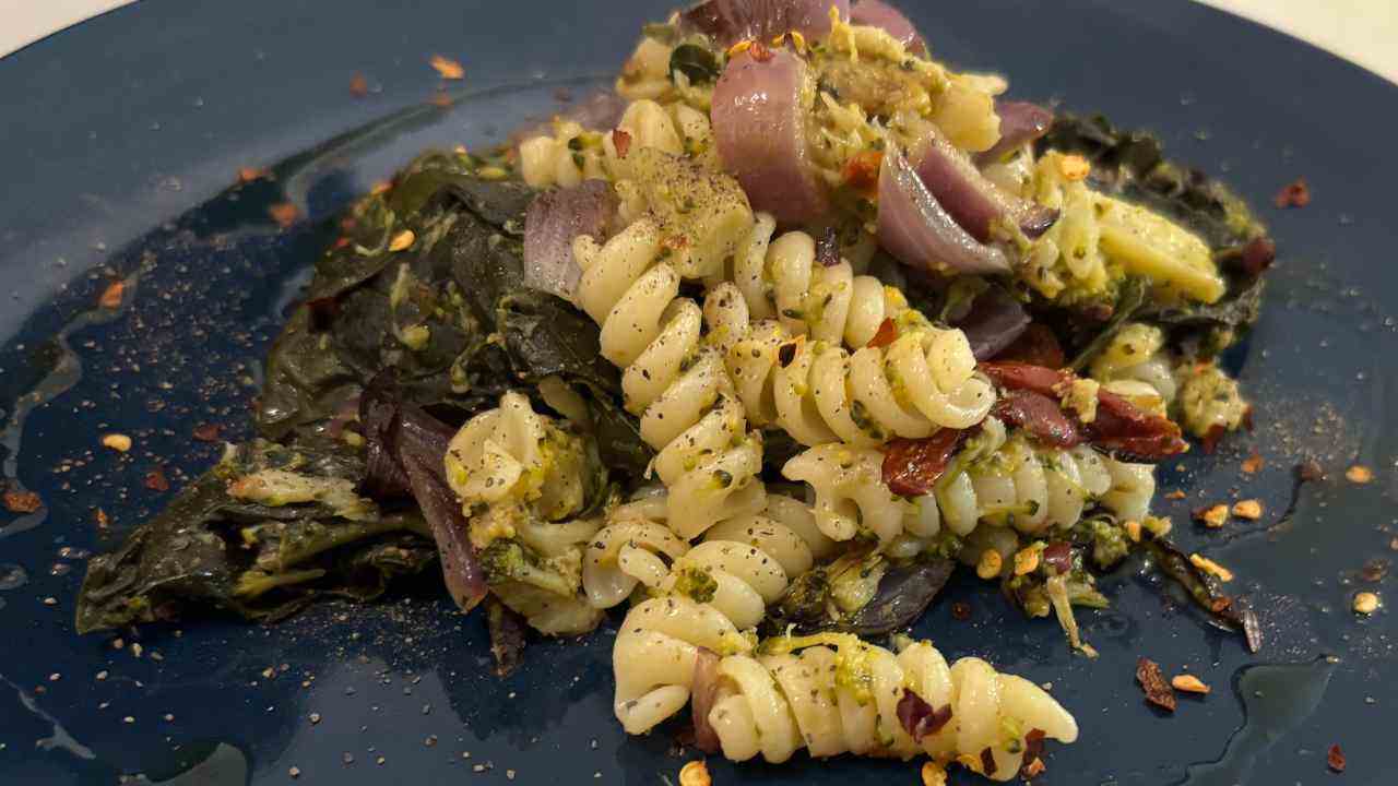 Pasta con i broccoli alla catanese - RicettaSprint