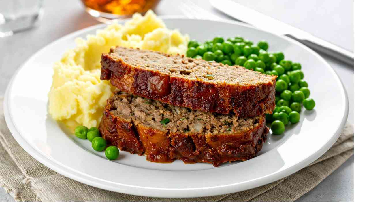 Polpettone con bietole e salsicce