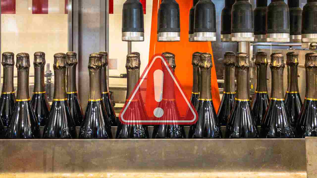 Bottiglie di Prosecco in una cassa