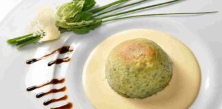 Sformatini di broccoletti con salsa al formaggio