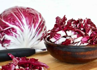 Radicchio superstar, quando prepari uno sformato così ma chi si tira indietro Sformato ricco con il radicchio