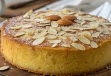 Soffice, umida e profumata: la torta alle mandorle di una volta non teme rivali Torta alle mandorle - Ricettasprint.it