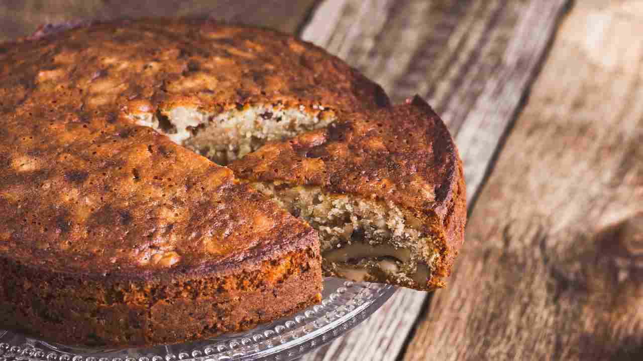 Torta pere cioccolato noci - Ricettasprint.it