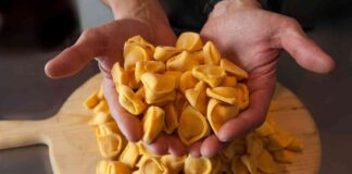 Tortellini per Natale, ecco la lista di quali comprare al supermercato: il primo ti lascerà senza parole Tortellini di Natale quali scegliere al supermercato - RicettaSprint