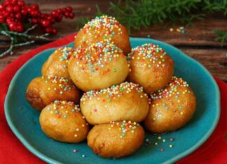 Zeppole dell’immacolata ormai le faccio solo senza lievito, diventano ancor più buone Zeppole dell'immacolata senza lievito - RicettaSprint